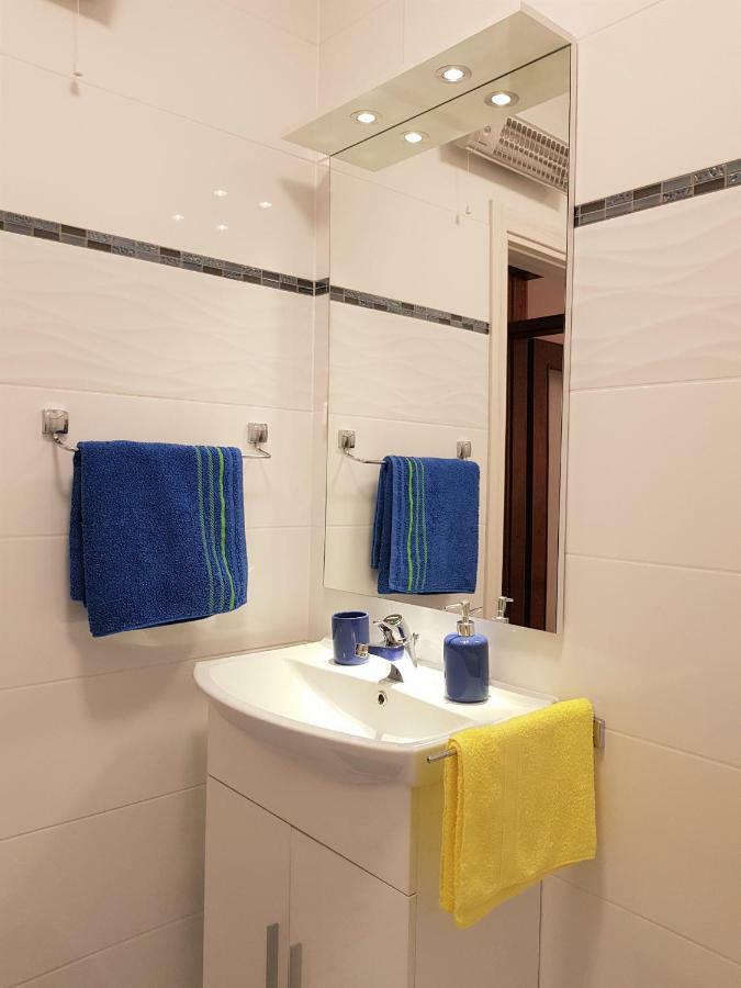 Ada Apartment